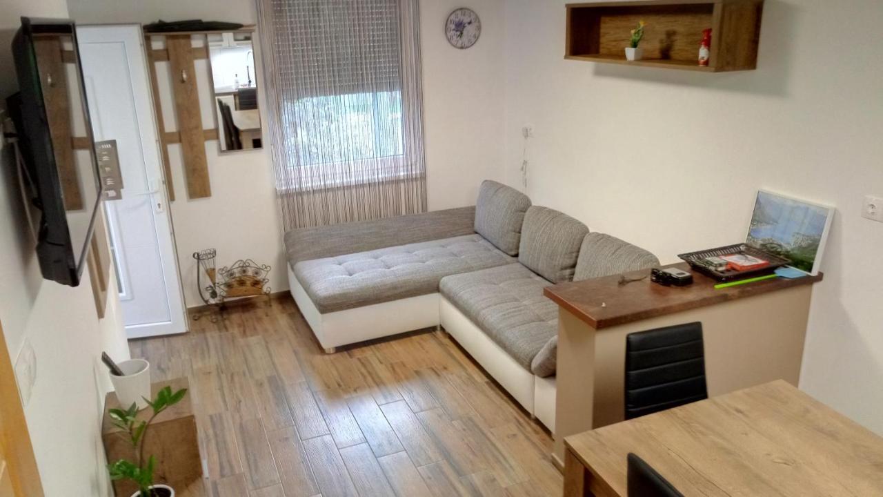 Golden Apartman 欧罗什哈佐 外观 照片